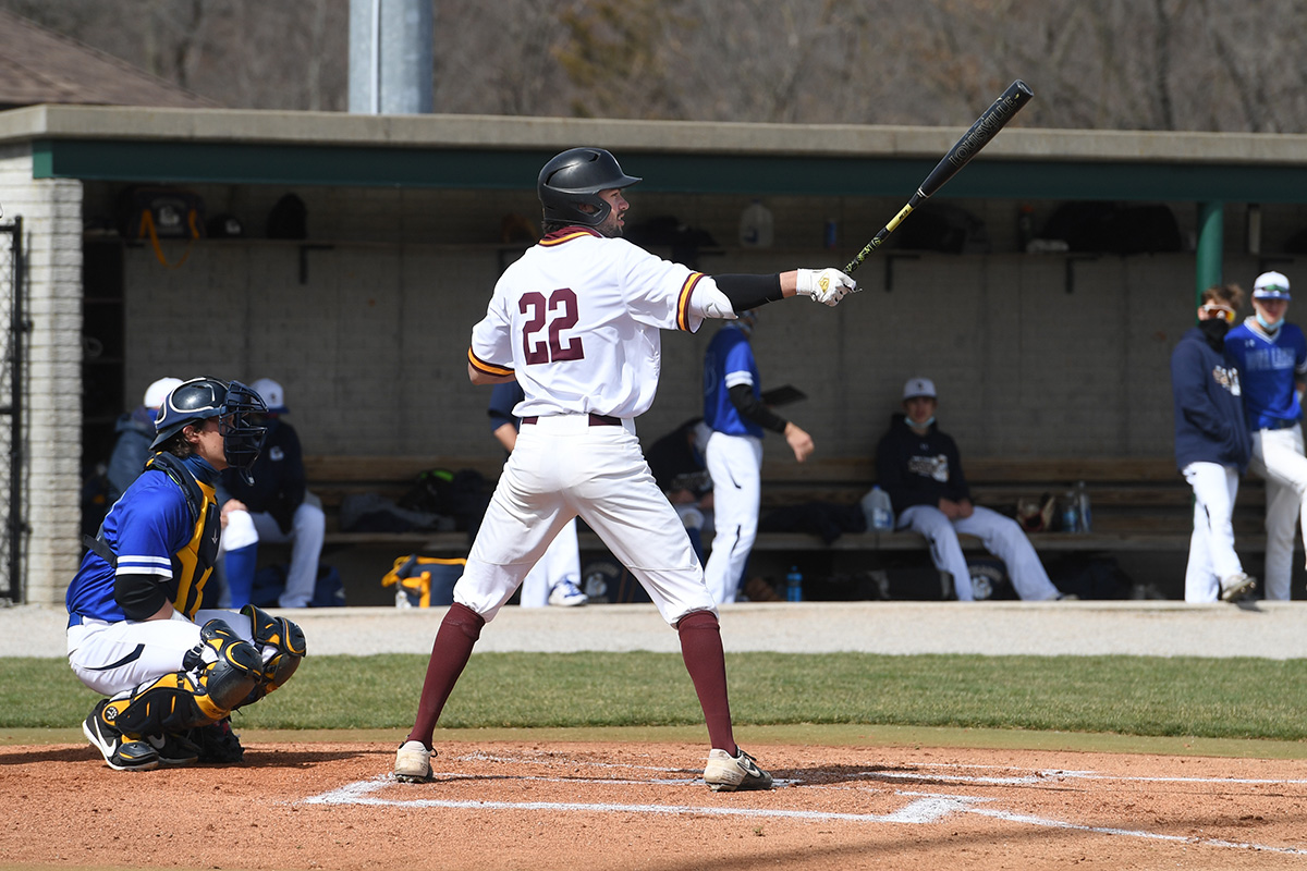 IHCC OFFENSE FUELS SWEEP