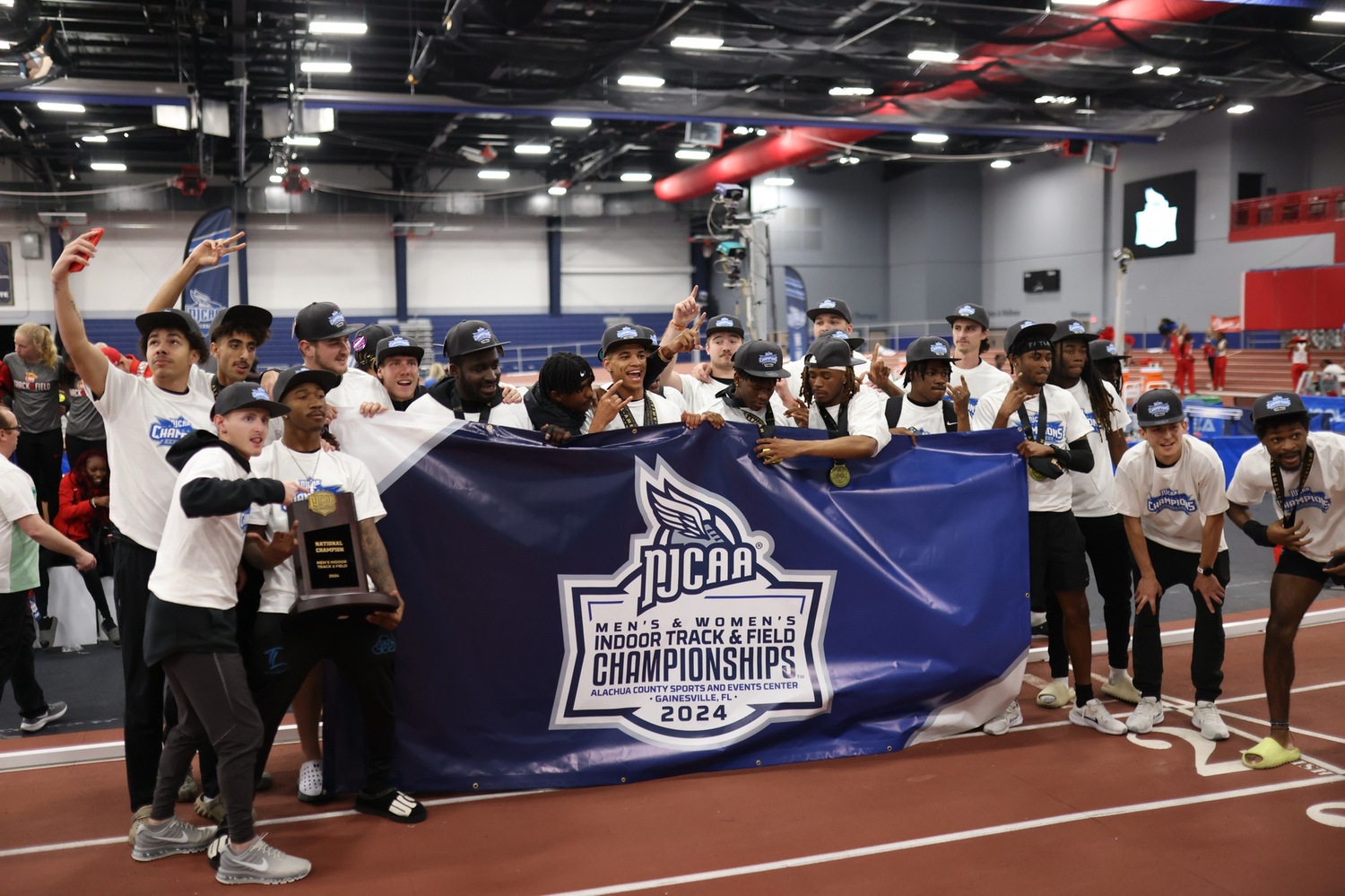 NATIONAL CHAMPS! WARRIORS CAPTURE FIRST TITLE