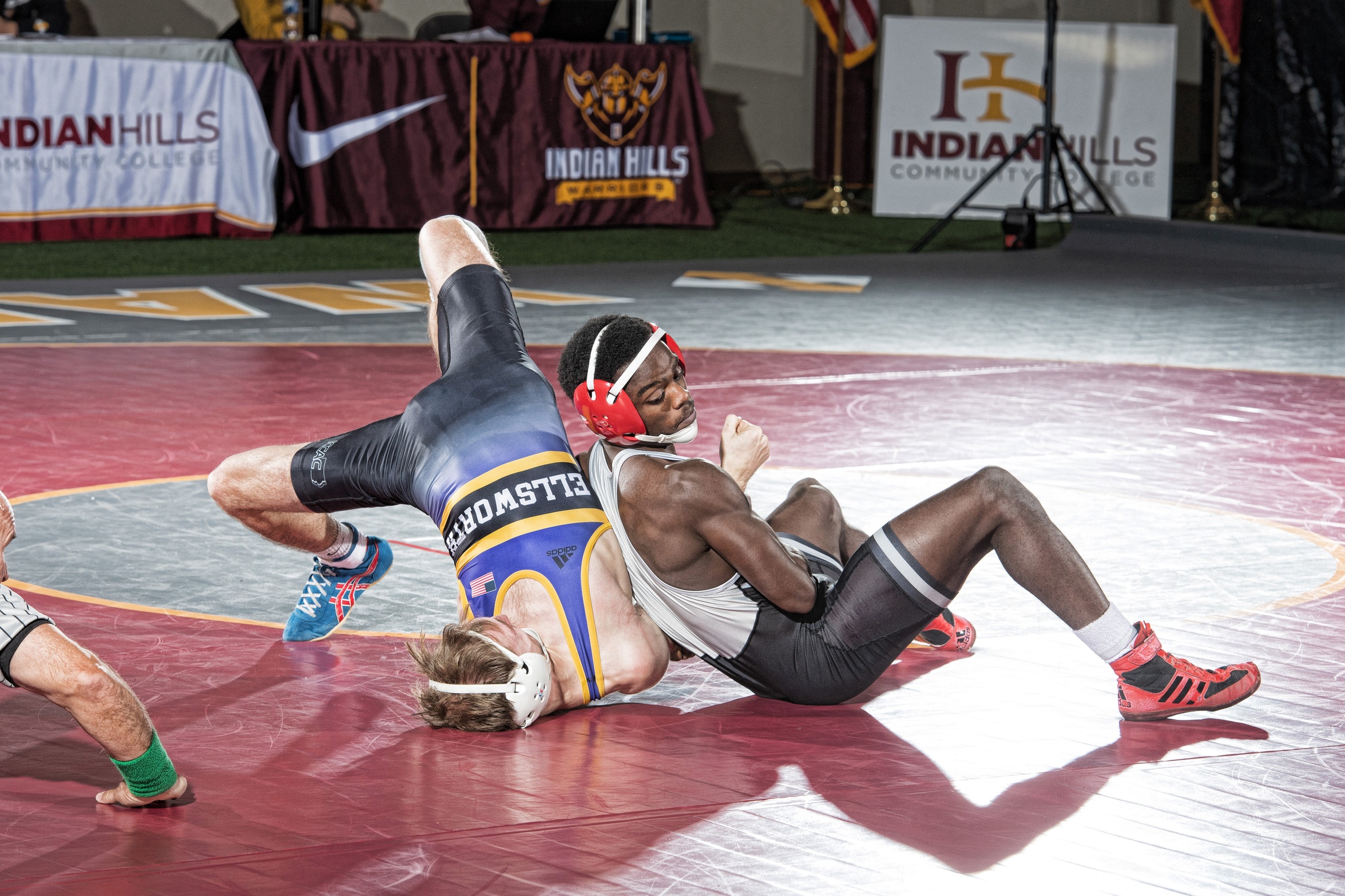 WARRIORS TALLY THREE PINS IN ICCAC DUAL WIN