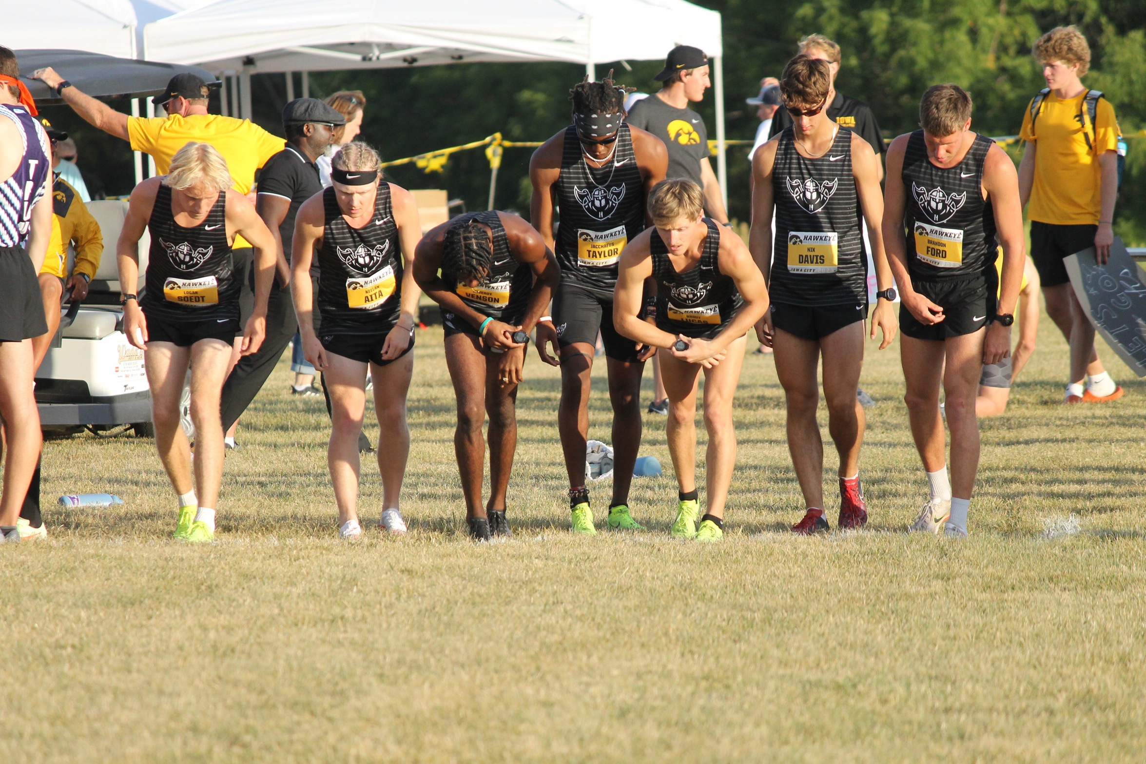 MEN'S XC CLIMBS TO NO. 7 IN THE NATION