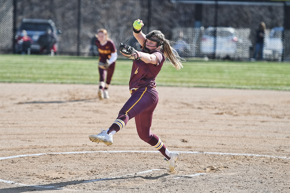 WARRIORS SPLIT WITH LAKERS IN ICCAC OPENER