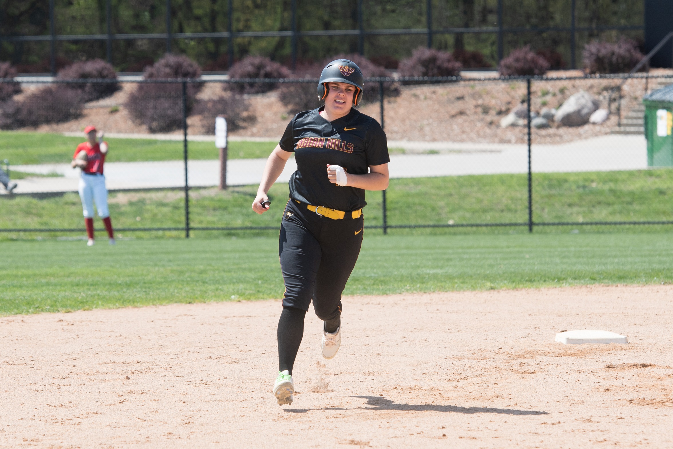 SOFTBALL REMAINS UNDEFEATED IN ICCAC PLAY